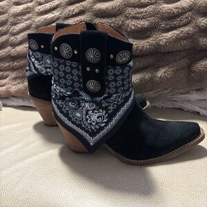 Dingo Black Ankle Boots with Bandana Accent